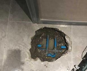 城区阳台漏水维修公司分享下暖气管道漏水的原因有哪些